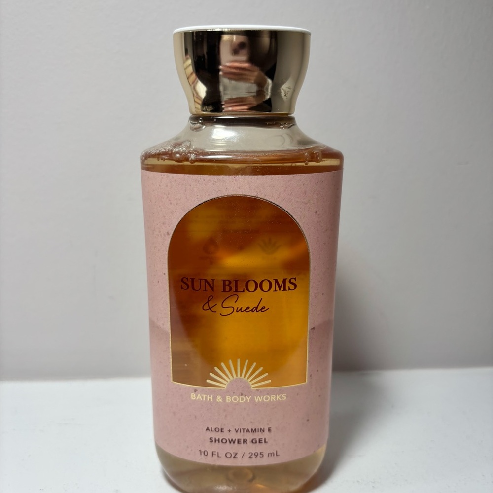 Bath & Body Works Sun Blooms & Suede Shower Gel 8 Fl Oz